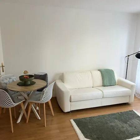 A Proximite De Parking Inclus Apartment